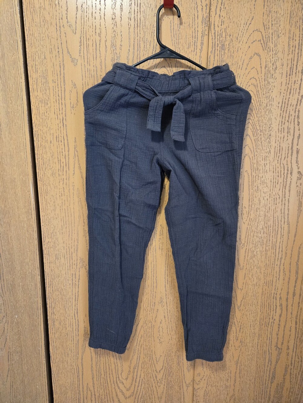 Casual Drawstring Tapered Pants in Grey